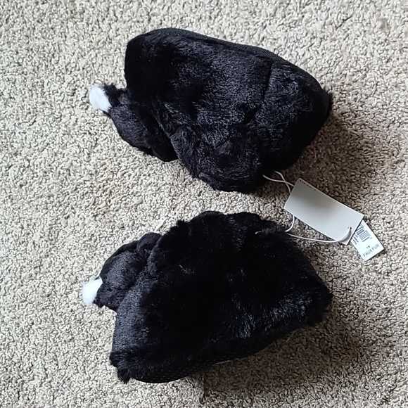 Toddler Cozy Animal Slippers - Black Bears - Picture 3 of 7